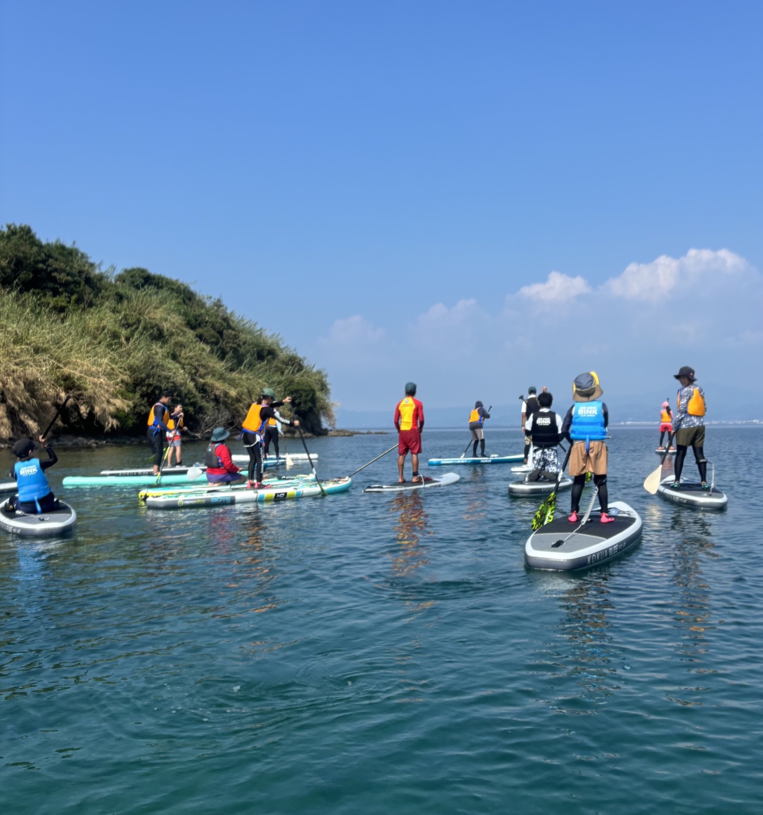SUP体験会で海に入る前の説明
